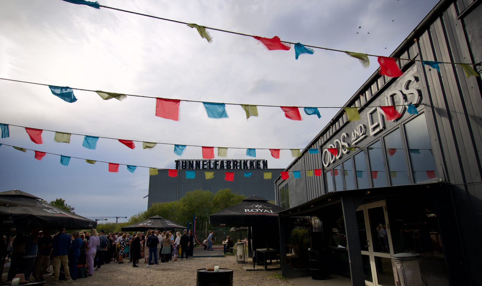 Træterrassen med bar